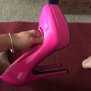 JustFabulous Bubble Gum Pink Pumps